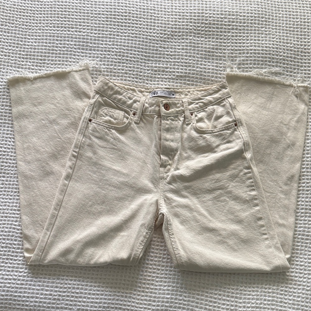Zara White Straight Leg Jeans